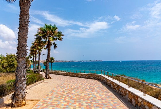 Resale - Apartment / Flat -
Mil Palmeras - Riomar