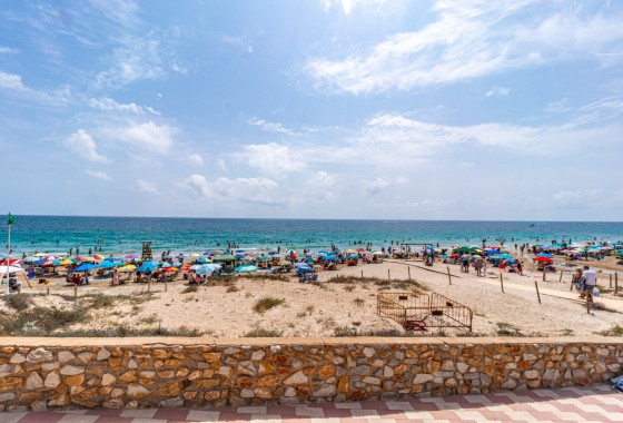 Resale - Apartment / Flat -
Mil Palmeras - Riomar