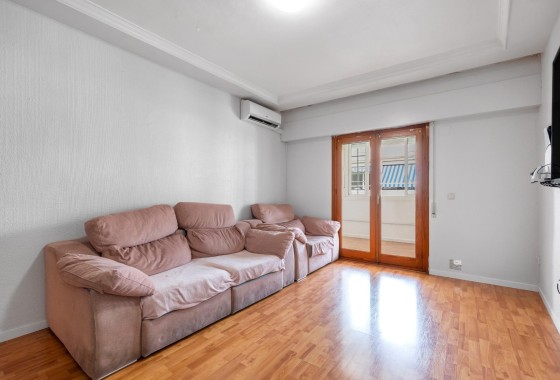 Wiederverkauf - Wohnung / Apartment -
Torrevieja - Playa del Cura