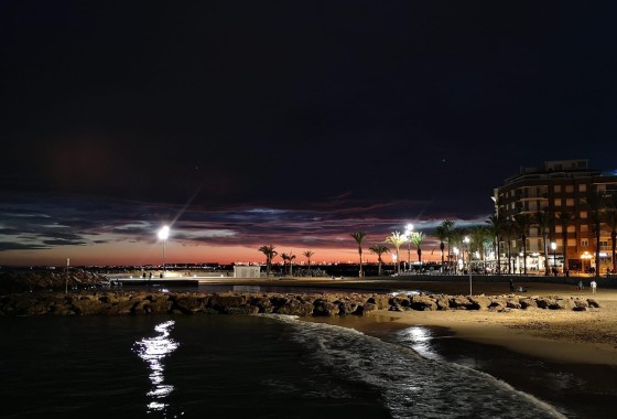 Wiederverkauf - Wohnung / Apartment -
Torrevieja - Playa del Cura