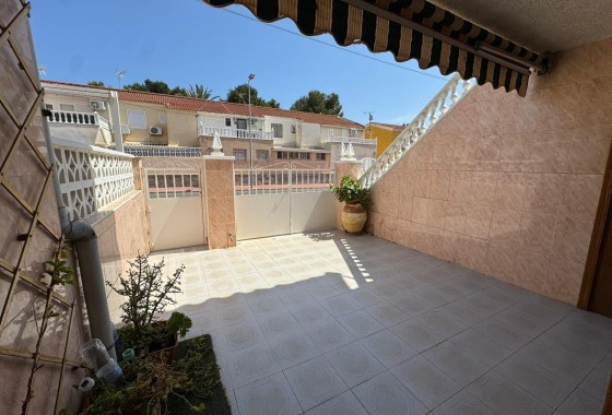 Resale - Apartment / Flat -
Torrevieja - Playa de los Naufragos