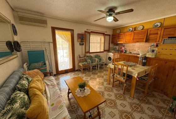 Resale - Apartment / Flat -
Torrevieja - Playa de los Naufragos