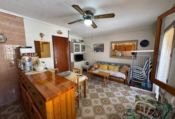 Resale - Apartment / Flat -
Torrevieja - Playa de los Naufragos