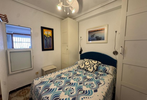 Resale - Apartment / Flat -
Torrevieja - Playa de los Naufragos