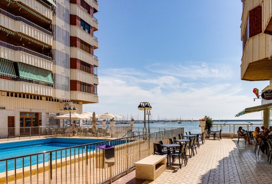 Revente - Appartement -
Torrevieja