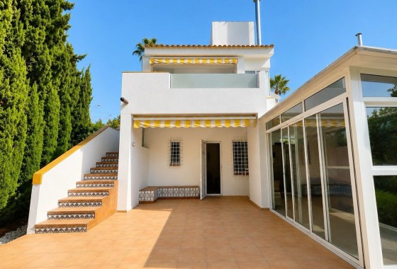 Wiederverkauf - Freistehende Villa -
Villamartín