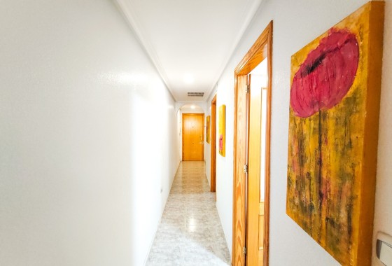 Wiederverkauf - Wohnung / Apartment -
Guardamar del Segura