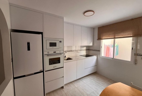 Resale - Townhouse -
Orihuela Costa - Campoamor