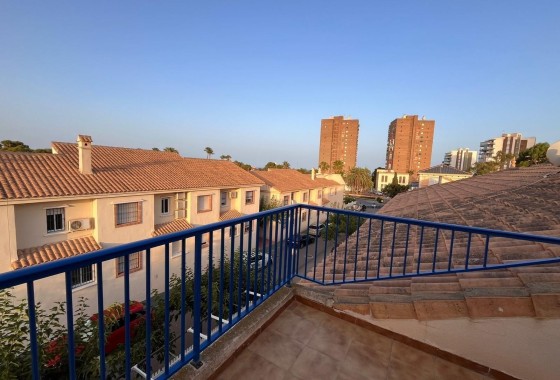 Resale - Townhouse -
Orihuela Costa - Campoamor