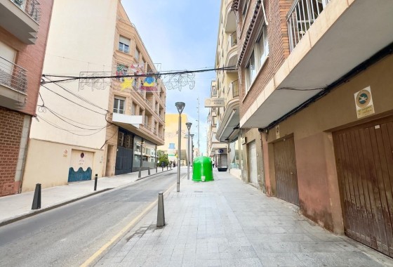 Wiederverkauf - Wohnung / Apartment -
Torrevieja
