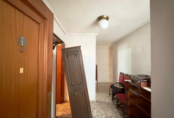Wiederverkauf - Wohnung / Apartment -
Torrevieja