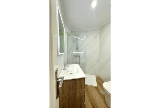 Resale - Apartment / Flat -
Torrevieja - La Mata