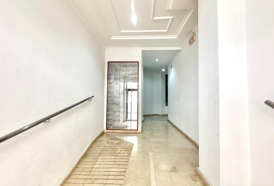 Resale - Apartment / Flat -
Torrevieja - La Mata