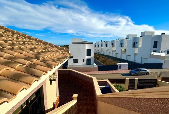Venta - Adosado -
Torrevieja - La Siesta