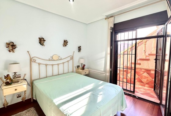 Venta - Adosado -
Torrevieja - La Siesta