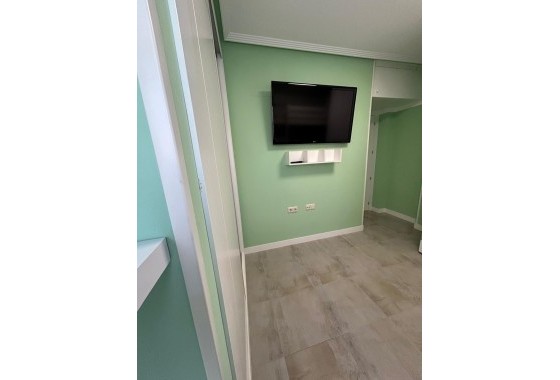 Herverkoop - Appartement / Flat -
Torrevieja - Playa del Cura