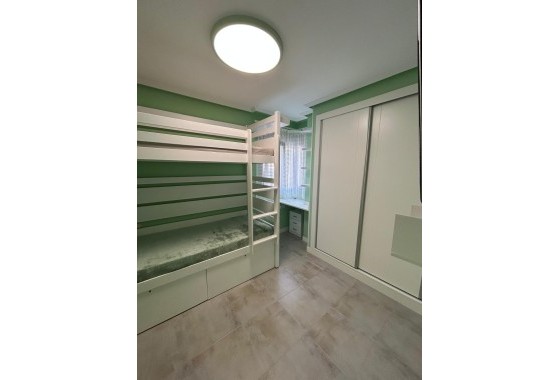 Herverkoop - Appartement / Flat -
Torrevieja - Playa del Cura