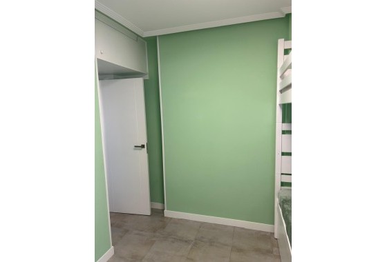 Herverkoop - Appartement / Flat -
Torrevieja - Playa del Cura
