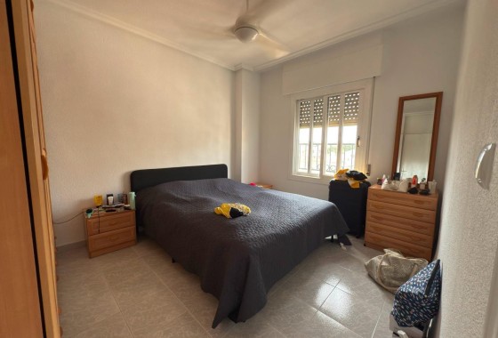 Herverkoop - Appartement / Flat -
Torrevieja - Playa del Cura
