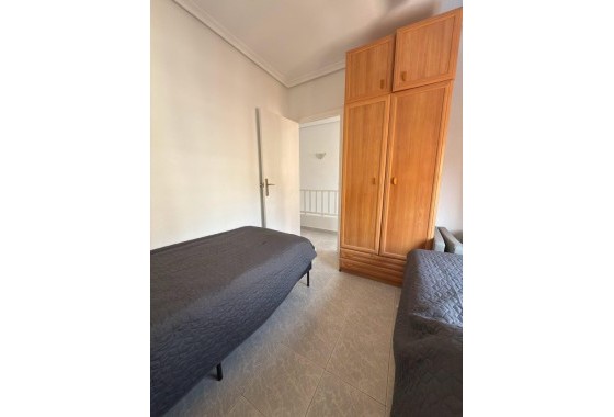 Herverkoop - Appartement / Flat -
Torrevieja - Playa del Cura