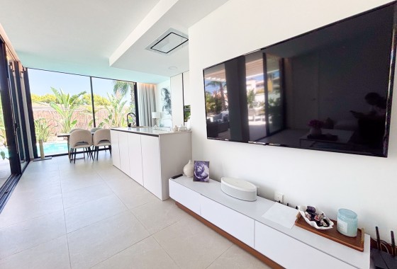Revente - Villa Individuelle -
Cabo Roig