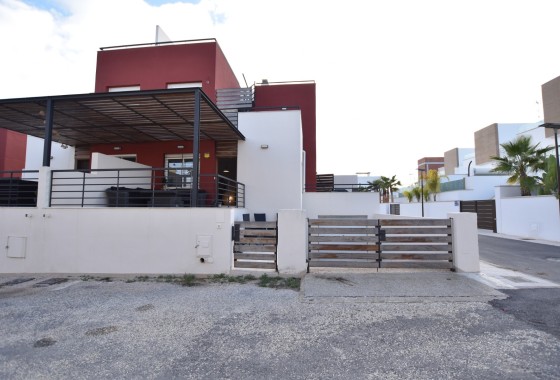 Herverkoop - Vrijstaande Villa -
Algorfa - La Finca Golf Resort