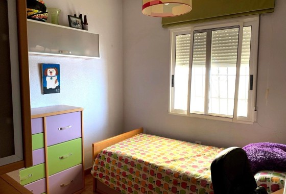 Revente - Villa mitoyenne -
Torrevieja - La Siesta
