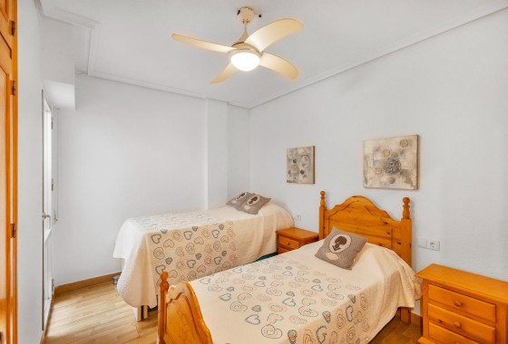Wiederverkauf - Wohnung / Apartment -
Torrevieja - Paseo Maritimo