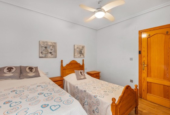 Wiederverkauf - Wohnung / Apartment -
Torrevieja - Paseo Maritimo