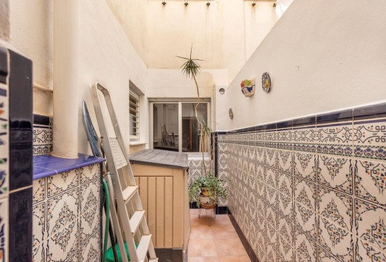 Wiederverkauf - Wohnung / Apartment -
Torrevieja - Paseo Maritimo