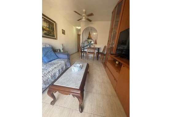 Wiederverkauf - Wohnung / Apartment -
Torrevieja