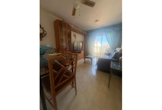 Wiederverkauf - Wohnung / Apartment -
Torrevieja