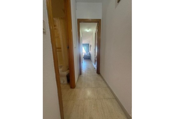Wiederverkauf - Wohnung / Apartment -
Torrevieja