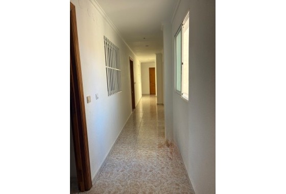 Wiederverkauf - Wohnung / Apartment -
Torrevieja