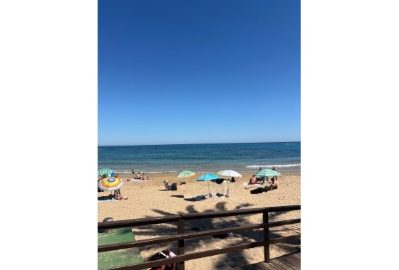 Wiederverkauf - Wohnung / Apartment -
Torrevieja