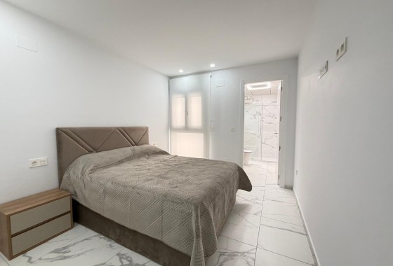 Herverkoop - Appartement / Flat -
Torrevieja