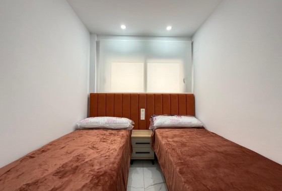 Herverkoop - Appartement / Flat -
Torrevieja