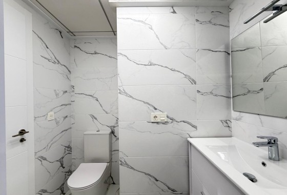 Herverkoop - Appartement / Flat -
Torrevieja