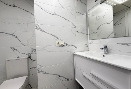 Herverkoop - Appartement / Flat -
Torrevieja