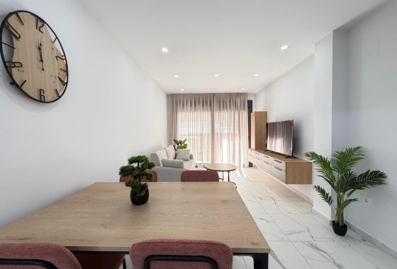 Herverkoop - Appartement / Flat -
Torrevieja