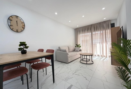 Herverkoop - Appartement / Flat -
Torrevieja