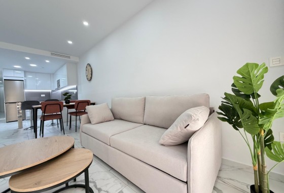 Herverkoop - Appartement / Flat -
Torrevieja
