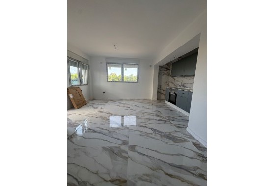 Sprzedaż - Apartament / Mieszkanie -
Denia - Dénia