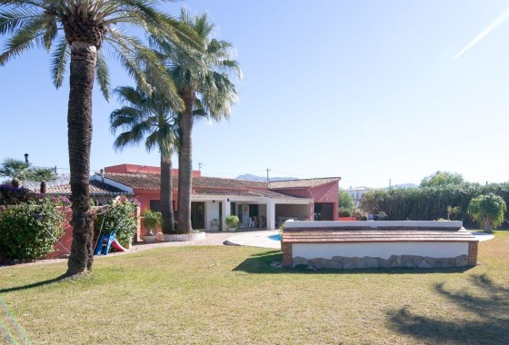 Sprzedaż - Willa wolnostojąca -
Denia - Dénia