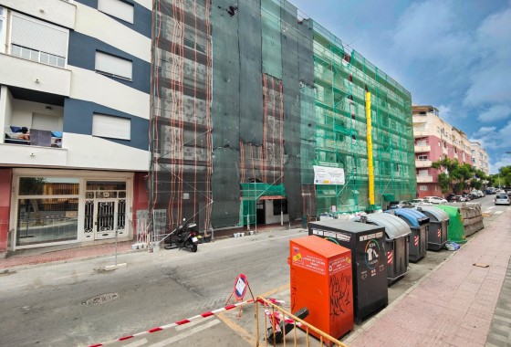 Venta - Comercial -
Torrevieja - El Acequión - Los Náufragos