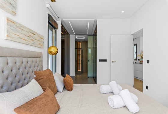 Revente - Villa Individuelle -
El Campello - El Amerador