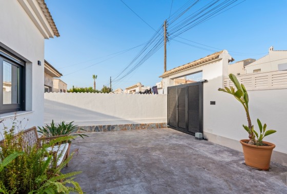 Revente - Villa Individuelle -
Torrevieja - El Chaparral