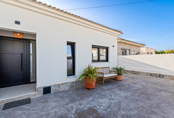 Revente - Villa Individuelle -
Torrevieja - El Chaparral