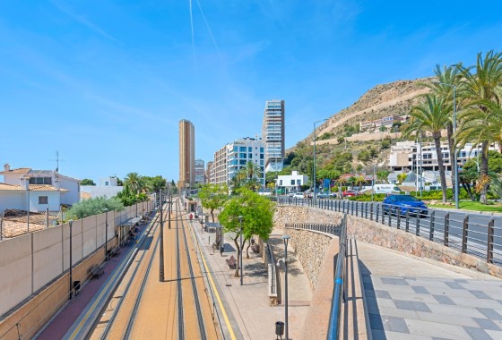 Sprzedaż - Apartament / Mieszkanie -
Alicante - Alicante (Alacant)