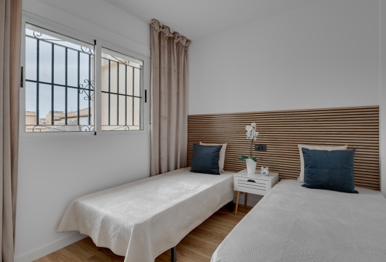 Resale - Townhouse -
Orihuela Costa